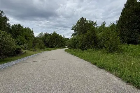 A-21 Fox Point Road