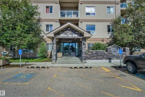 #125 5005 165 AV NW