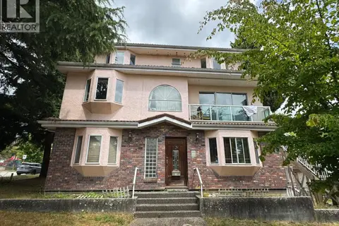 3 E 43RD AVENUE