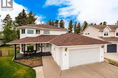 6 CARNELIAN COURT
