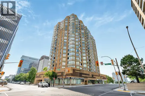75 RIVERSIDE DRIVE East Unit# 1902