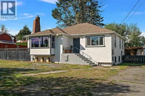 6484 Sooke Rd