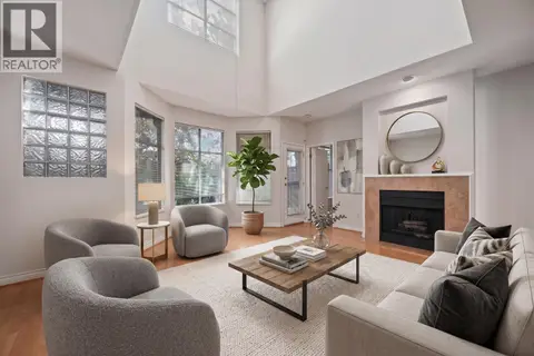 27 7695 ST. ALBANS ROAD