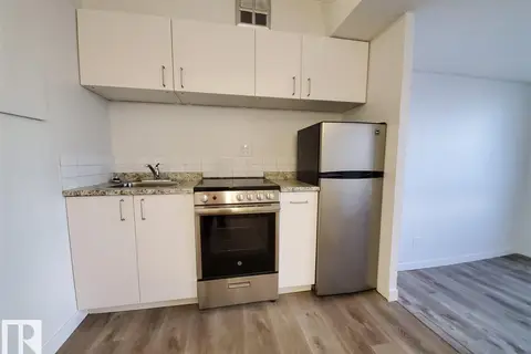 #614 10160 114 ST NW
