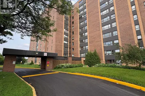 811 - 1356 MEADOWLANDS DRIVE E
