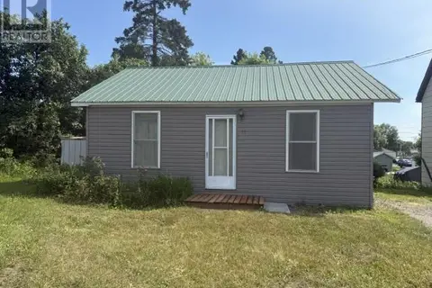 21 Park ST
