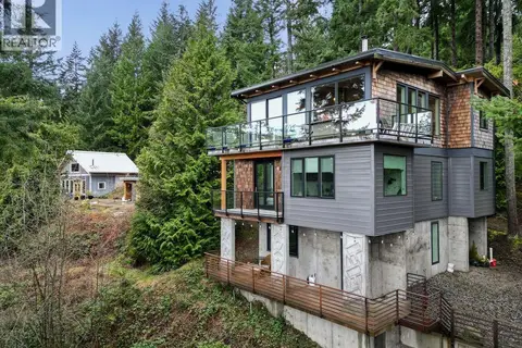 1572 MOUNTAIN ROAD