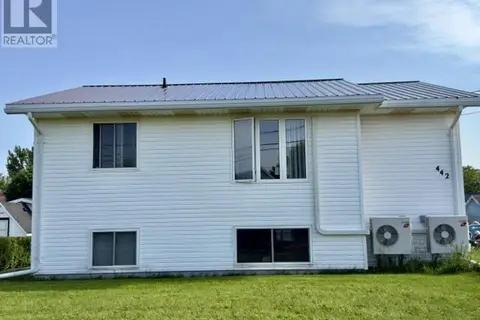 442 Maddix Crescent