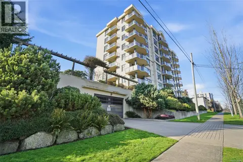 201 225 Rosehill St
