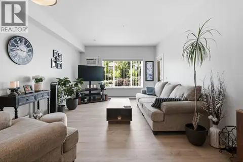 2120 Shannon Ridge Drive Unit# 214
