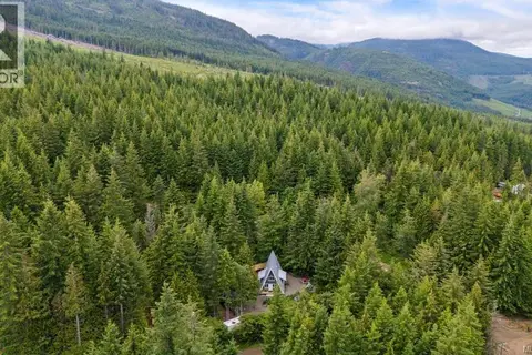 5461 Grouse Rd