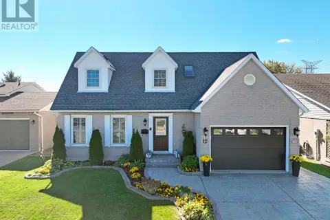 12 FOXHILL CRESCENT