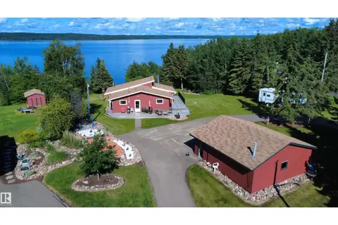 618 Churchill Park Road
