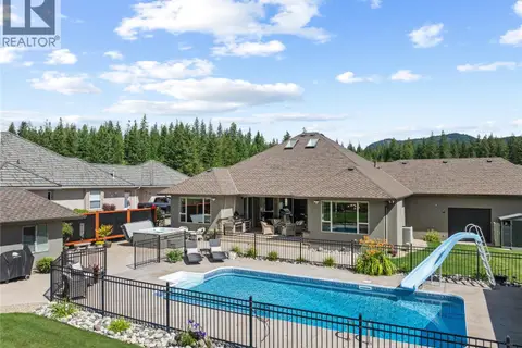 2714 Golf Course Drive