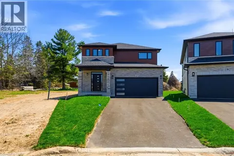 23 WOODVALLEY Court