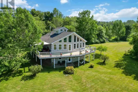 90 Orchard Heights