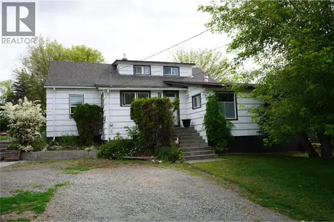 304 MCDONALD Avenue