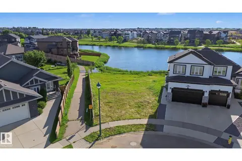 27 LAKESHORE CV