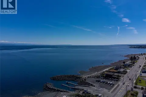 920 Island Hwy S