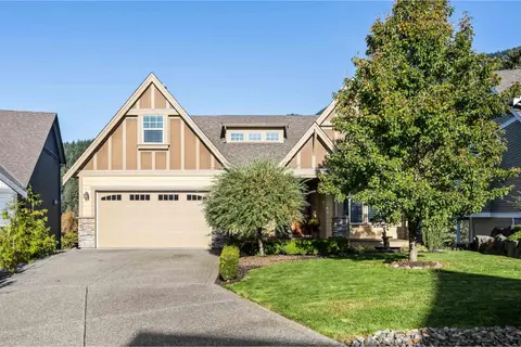4 1911 WOODSIDE BOULEVARD, Mt Woodside