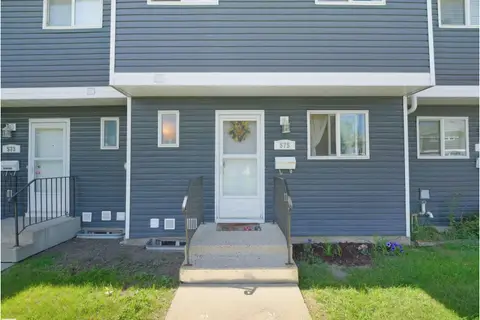 575 DUNLUCE RD NW