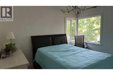 Upstair 5669 CROWN STREET