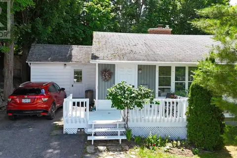 73 Hutchison AVE