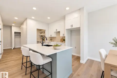 139 CALEDON CR