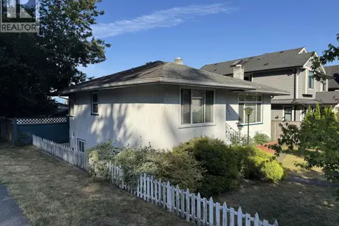 833 SCOTT STREET