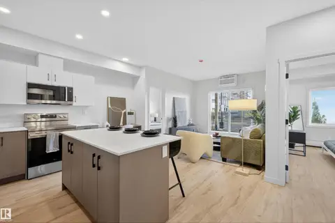 355 CLAREVIEW STATION DR NW