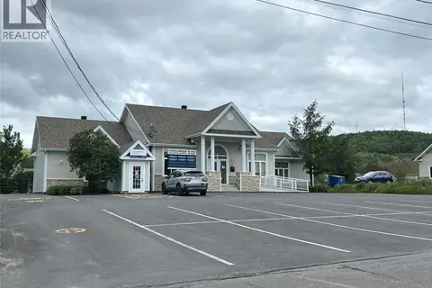 60 Bateman Avenue