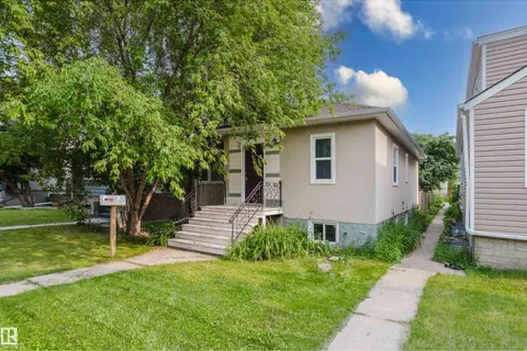 10623 76 AV NW