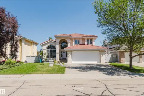 15 CORMACK CR NW