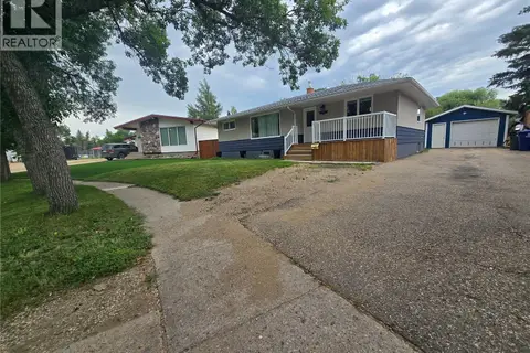 98 13TH STREET
