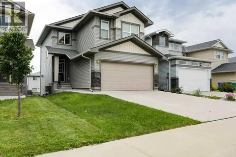 567 Moonlight Lane W