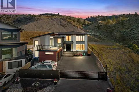 1131 FORDEN Place