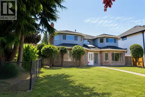 2718 OLIVER CRESCENT