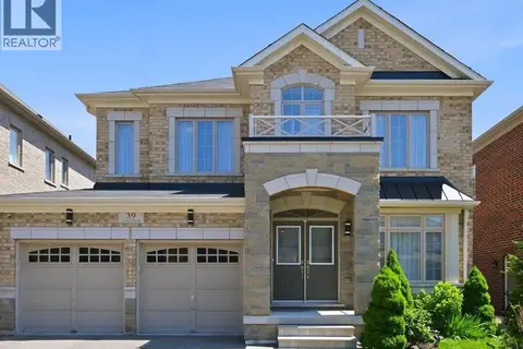 39 AVANTI Crescent