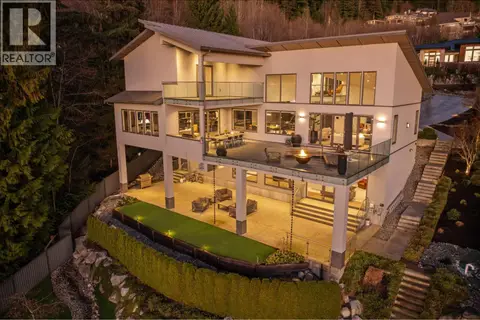 205 KINSEY DRIVE
