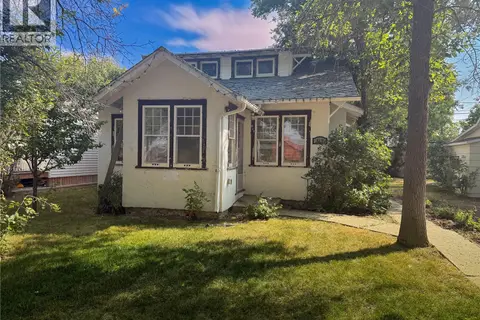 512 1st STREET W
