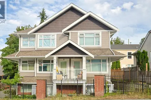 571 Albert St