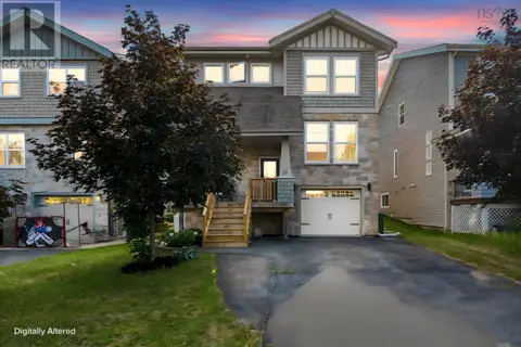 51 Capstone Crescent