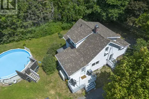 1215 Ridge Road