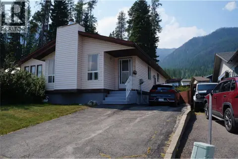 1243 Pinyon Road