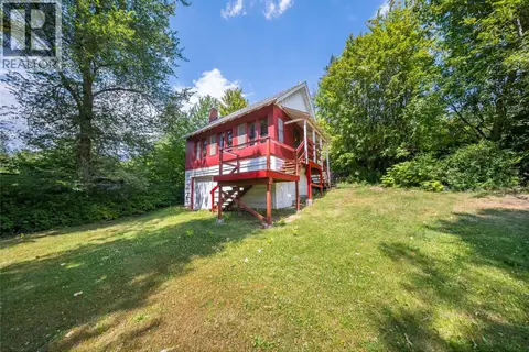 3824 Broadwater Road