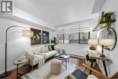 201 1270 ROBSON STREET