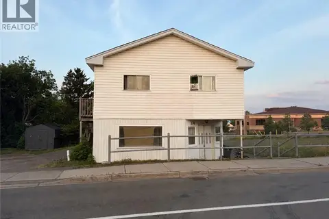374 Acadie