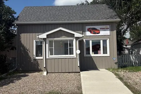454 Fairford STREET W