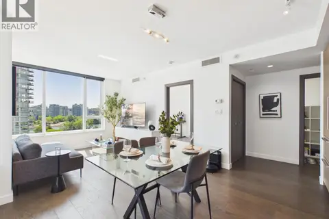 808 68 SMITHE STREET