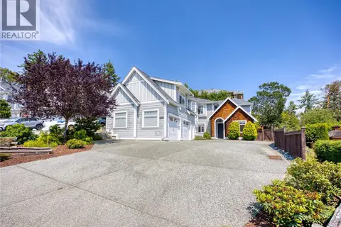 4826 Vista View Cres